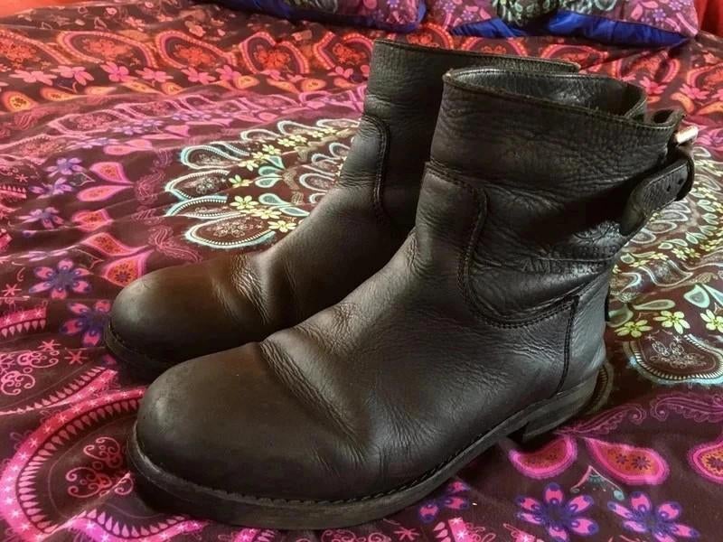 Zwarte leren Shabbies met grove zool en gespen 39 nu 69,99€, Shabbies Amsterdam, Zwart, Lage of Enkellaarzen, Ophalen of Verzenden