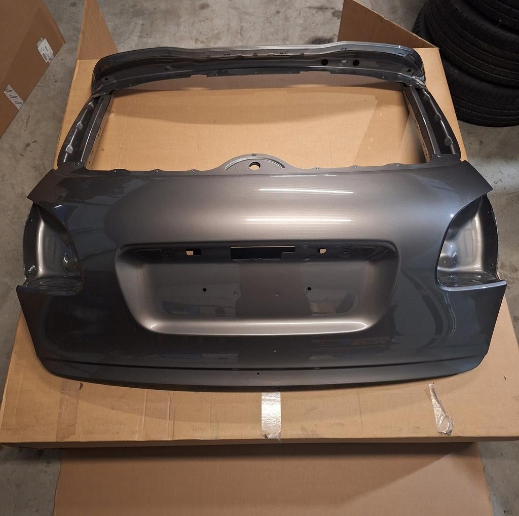 Nieuwe Achterklep Porsche Cayenne in Grondlak, Achterklep, Porsche, Nieuw, Ophalen of Verzenden