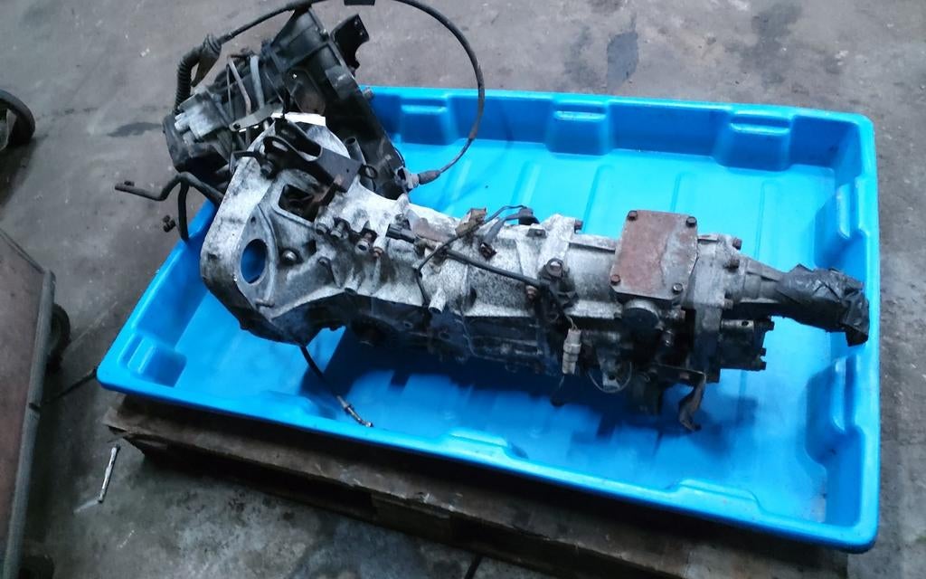 Goed werkende versnellingsbak voor een legacy twinturbo, Ophalen of Verzenden, Subaru
