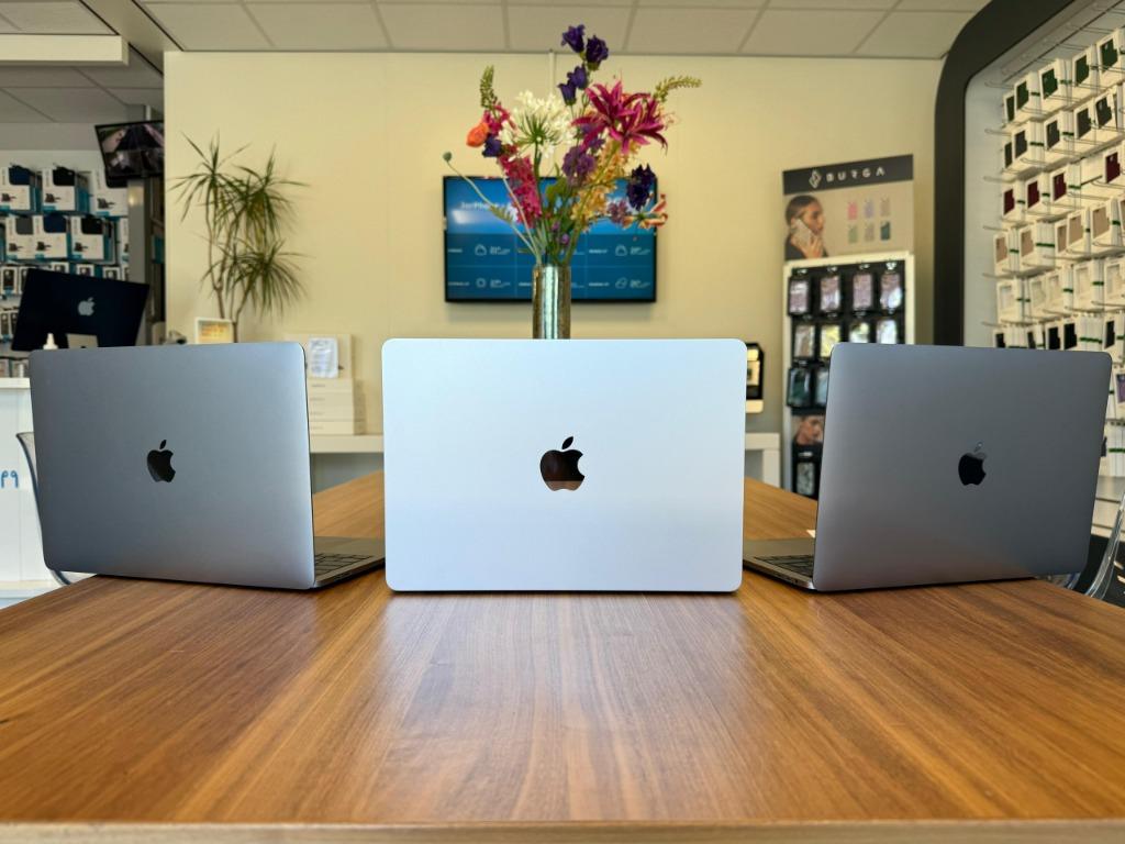 Foto 5 van Refurbished MacBooks verkrijgbaar bij JorPhone!