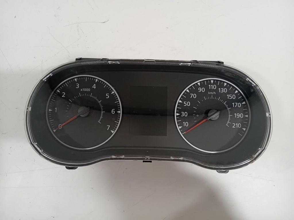 Cockpit Dacia Duster, Onderdelen@venauto.nl, Gebruikt, Ettenseweg 76, 4706 PB Roosendaal, The Netherlands, Herkomst onderdeel bekend