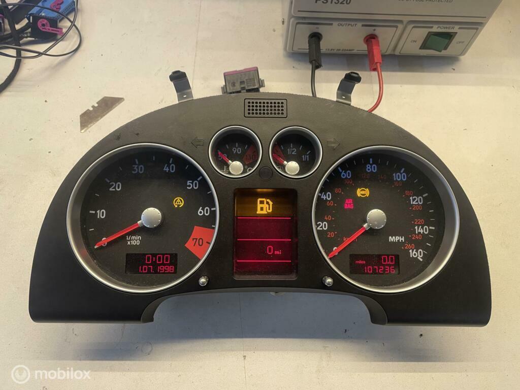 Instrumentenpaneel teller klok Audi TT mk1 engels mijlen, Ophalen of Verzenden, Gebruikt