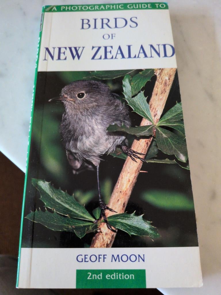 Birds of New Zealand, Ophalen of Verzenden, Zo goed als nieuw, Vogels