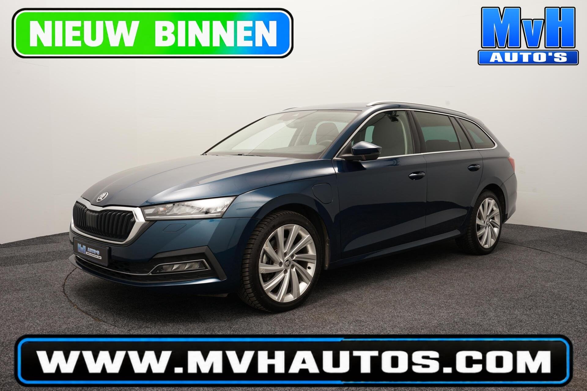 Skoda Octavia Combi 1.4 TSI PHEV Business|CAM|STOEL.VW|SOH89, Gebruikt, Euro 6, Blauw, 1500 kg