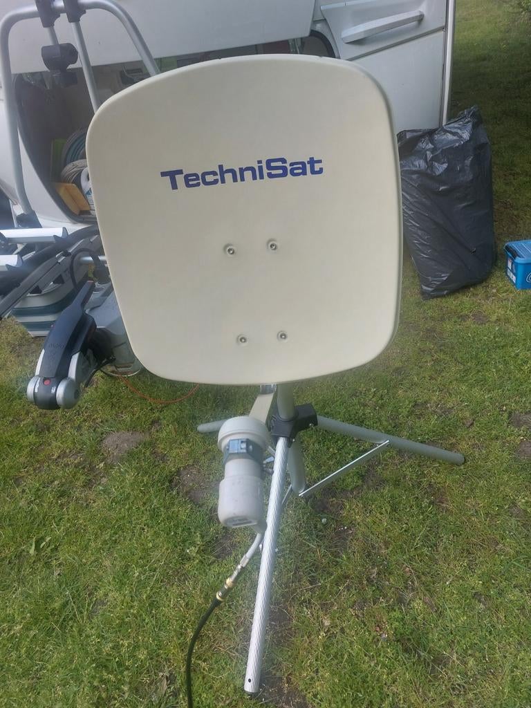 Te koop complete schotelantenne set ideaal voor camping of t, Ophalen of Verzenden, Overige merken