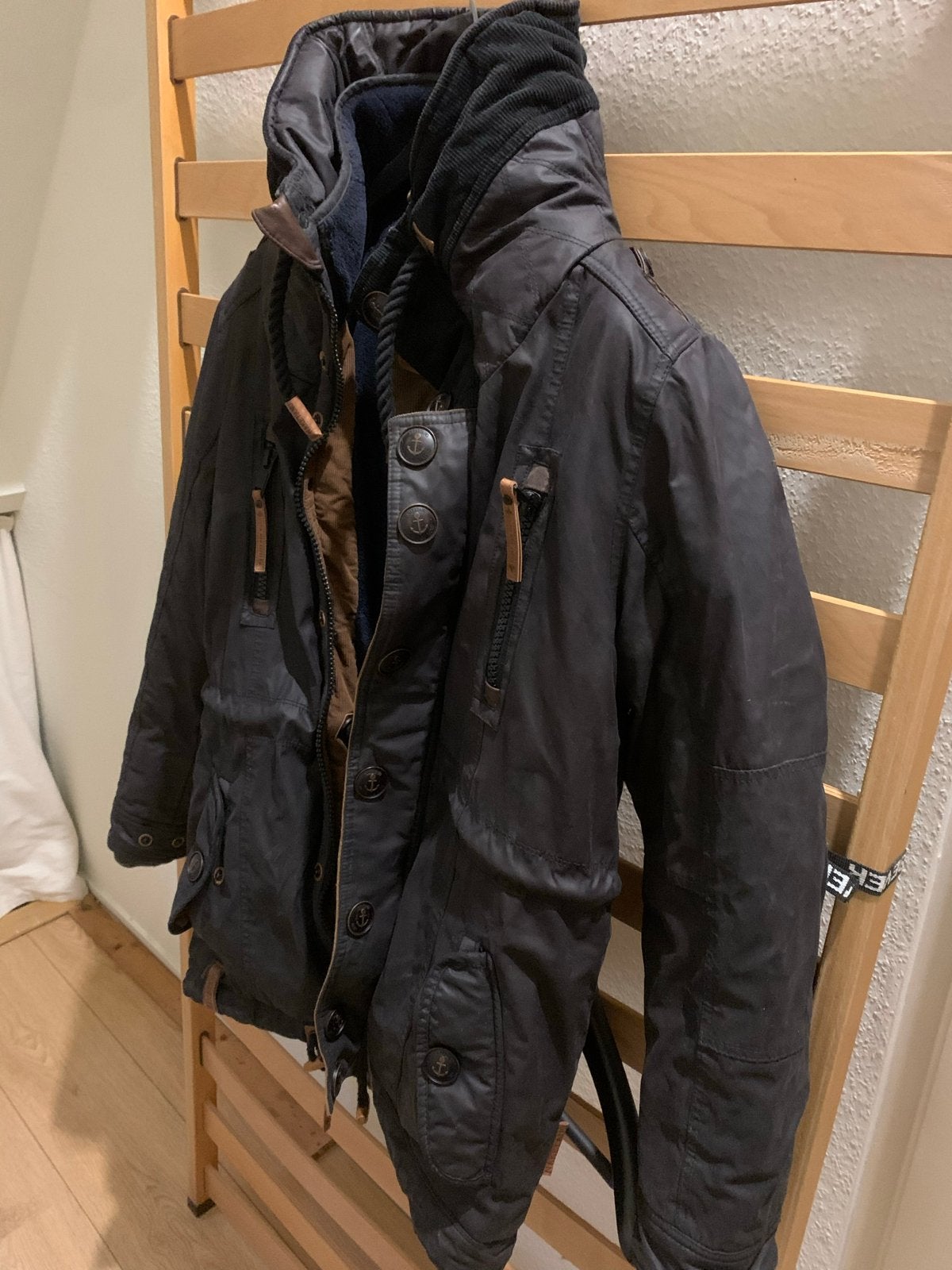 Naketano winterjas maat M - Zo goed als nieuw, Kleding | Dames, Ophalen of Verzenden, Zo goed als nieuw, Maat 38/40 (M), Zwart