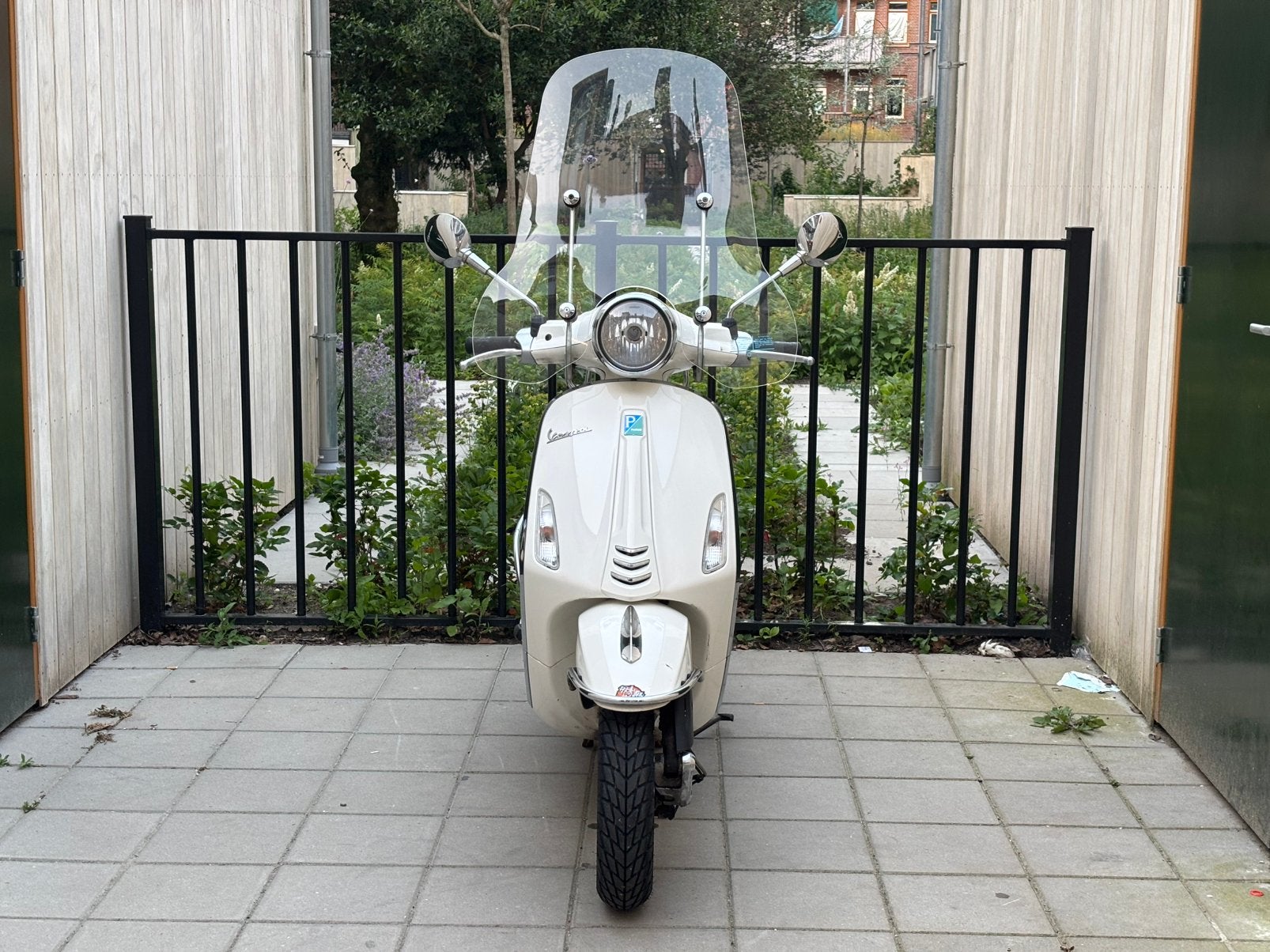 Vespa primavera sprint wit 2017 vespa s lx lxv sport, Ophalen of Verzenden, Zo goed als nieuw, Benzine, Vespa