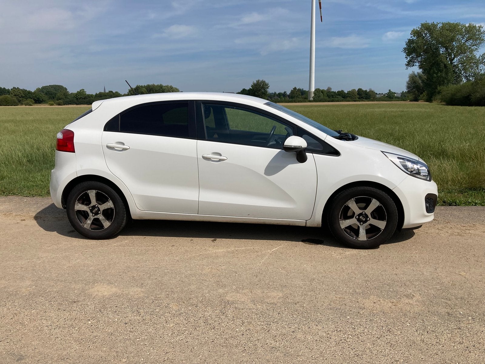 Kia Rio 1.2  zuinig en goed onderhouden, Ophalen, Zo goed als nieuw