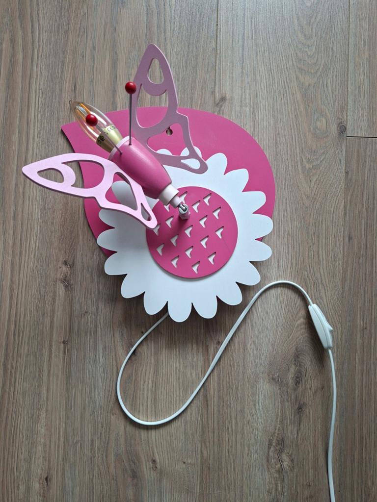 Leuke roze vlinder wandlamp voor kinderkamer, Ophalen of Verzenden, Gebruikt