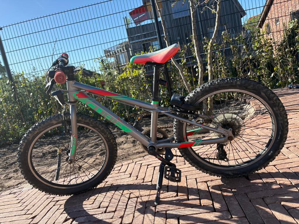 Kinder fiets cube race 200 20 inch, Ophalen, Zo goed als nieuw, 20 inch