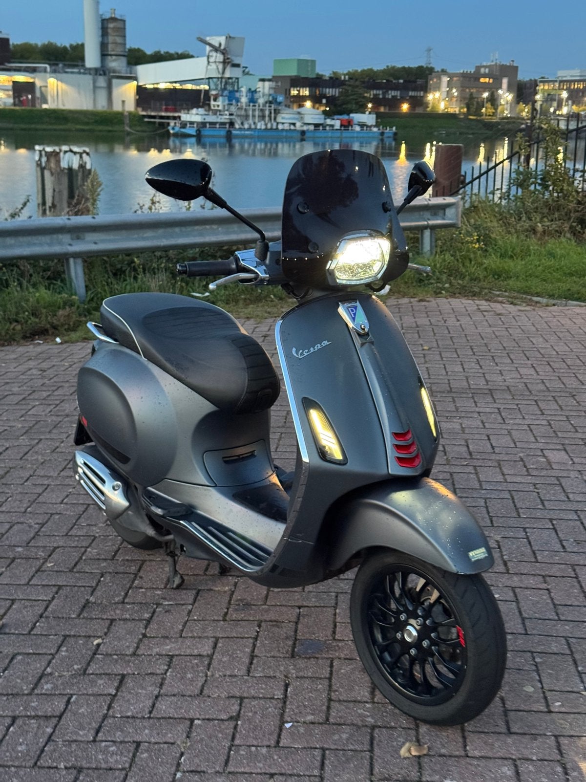 Nette | Vespa Sprint | 2018 | 4T 3V iGet | 14.000 km, Ophalen, Maximaal 45 km/u, Vespa S, Zo goed als nieuw