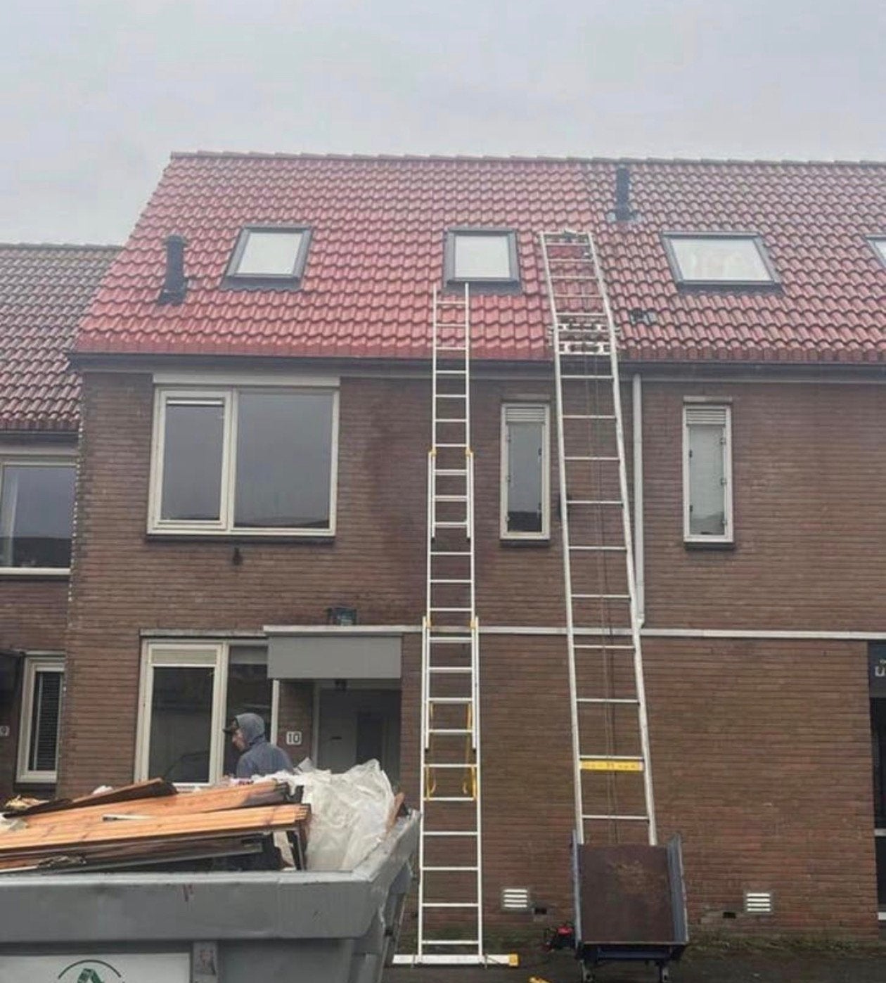 Is uw dak aan vervanging toe? Vraag een offerte aan, Ophalen, Nieuw, Zwart, 15 m² of meer