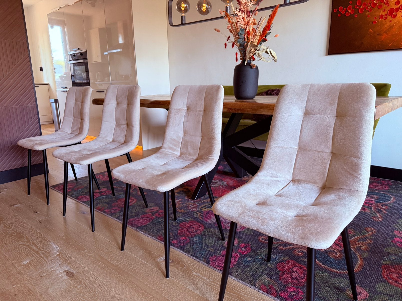 4 fluwelen beige eetkamerstoelen, Huis en Inrichting, Ophalen, Wit, Zo goed als nieuw, Vier