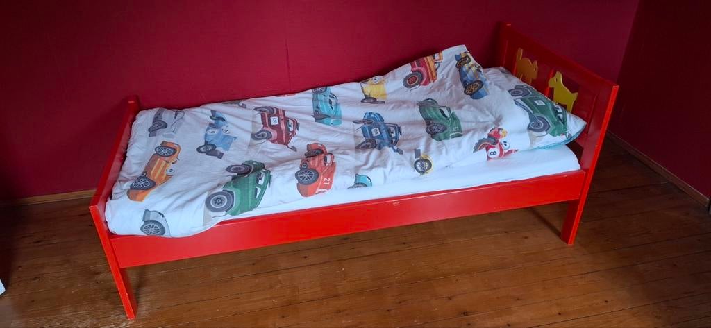 Ikea Kritter kinderbed rood met matras en beddengoed, Gebruikt, 70 tot 85 cm, 160 tot 180 cm, Ophalen