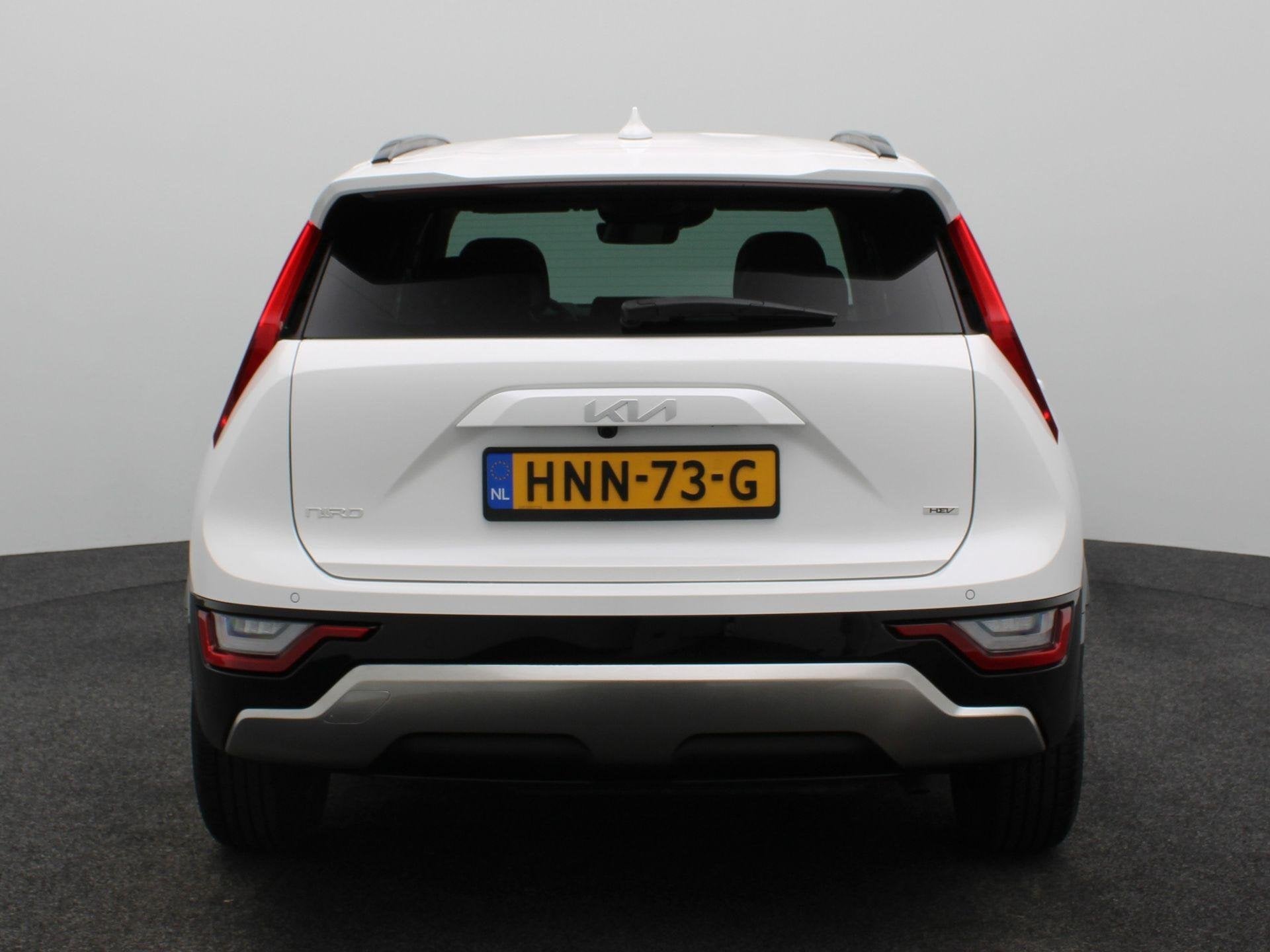 Foto 7 van Kia Niro 1.6 GDi Hybrid DynamicPlusLine | Open dak | Clima |