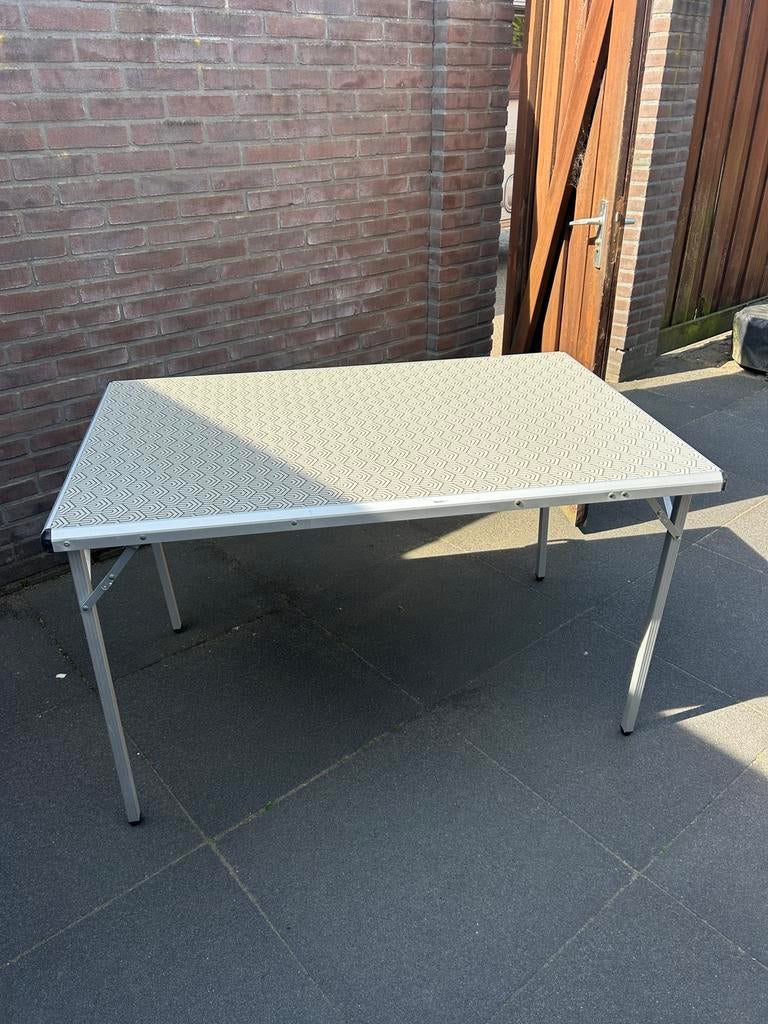 Campingtafel, Ophalen, Zo goed als nieuw, Campingtafel
