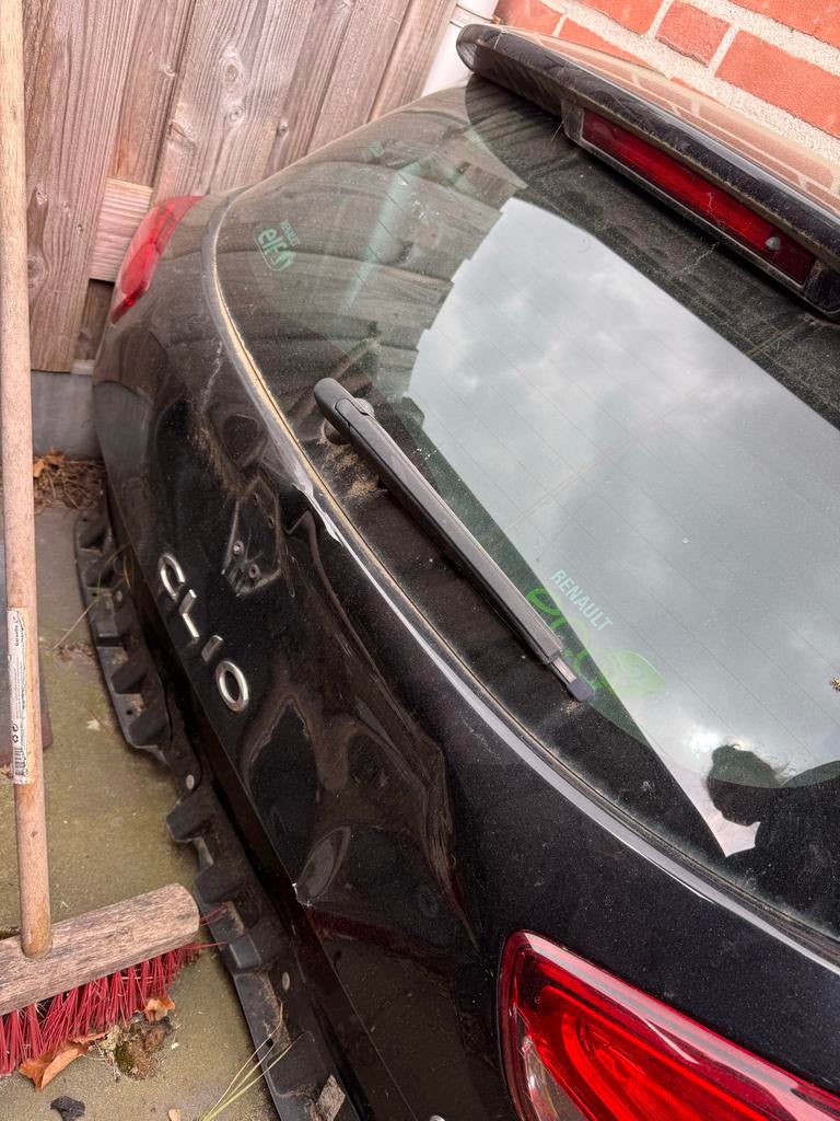 Achterklep Renault Clio Estate 1.5 dCi 2014 met deuk, Ophalen, Gebruikt, Achterklep, Renault