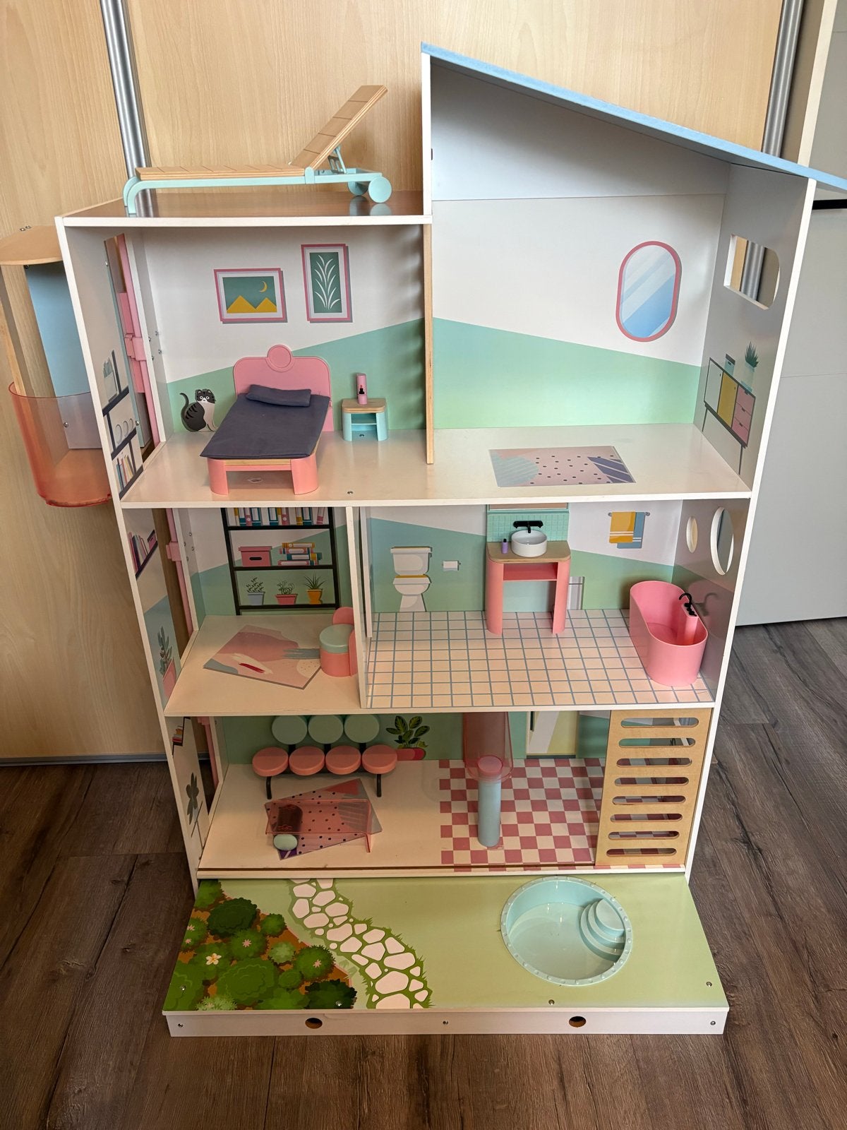 Playtive Houten Poppenhuis - Compleet en Gebruikt, Ophalen, Gebruikt, Barbie