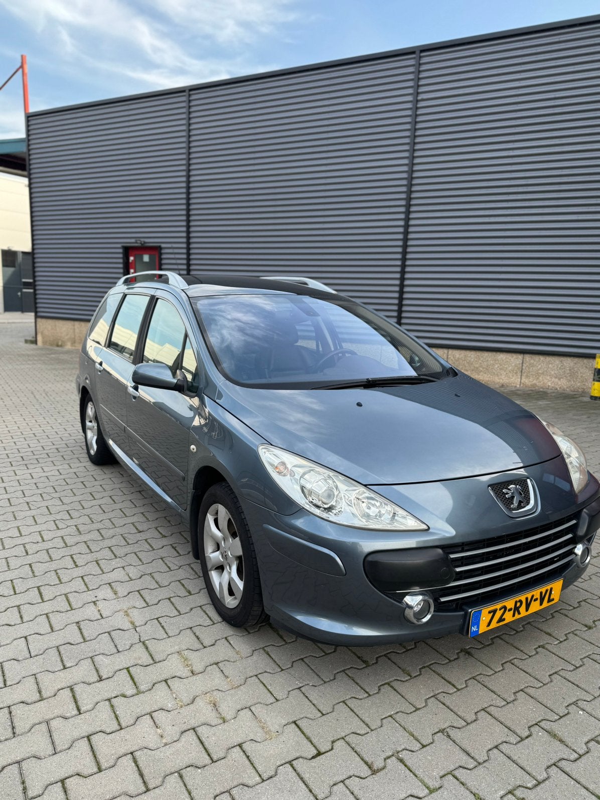 Peugeot 307 1.6 16V XR Break 2005 Grijs, Auto's, Zwart, 4 cilinders, 715 kg, 7 stoelen