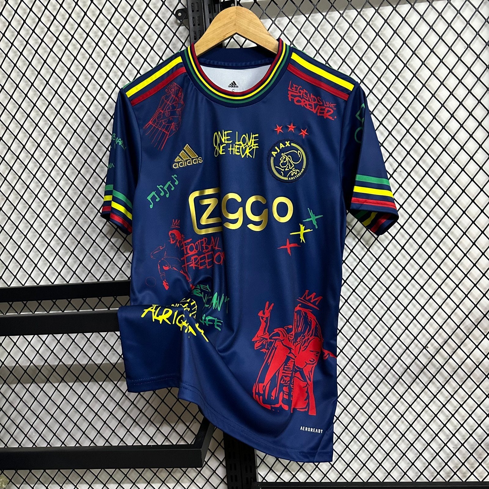 Ajax 25/26 Special Bob Marley Shirt Blauw - Nieuw! Fan Versi, Verzenden, Nieuw, Shirt