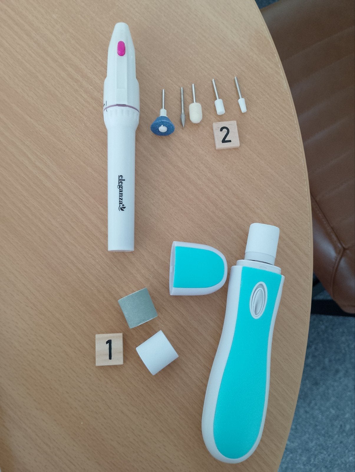 2 Manicure sets per stuk, Verzenden, Zo goed als nieuw