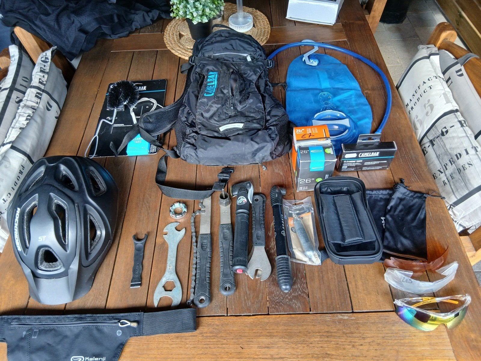 Fietskleding en accessoires: helm, rugzak, gereedschap, Ophalen, Gebruikt, Btwin, Rockrider, Camelbak, Kalenji, Vasad