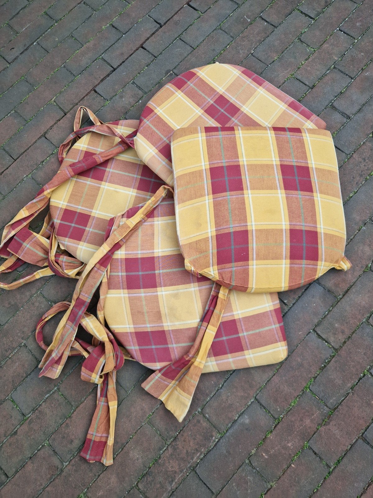 4x Stoelkussentjes geruit rood/geel, Overige merken, Gebruikt, Meerkleurig, Vierkant