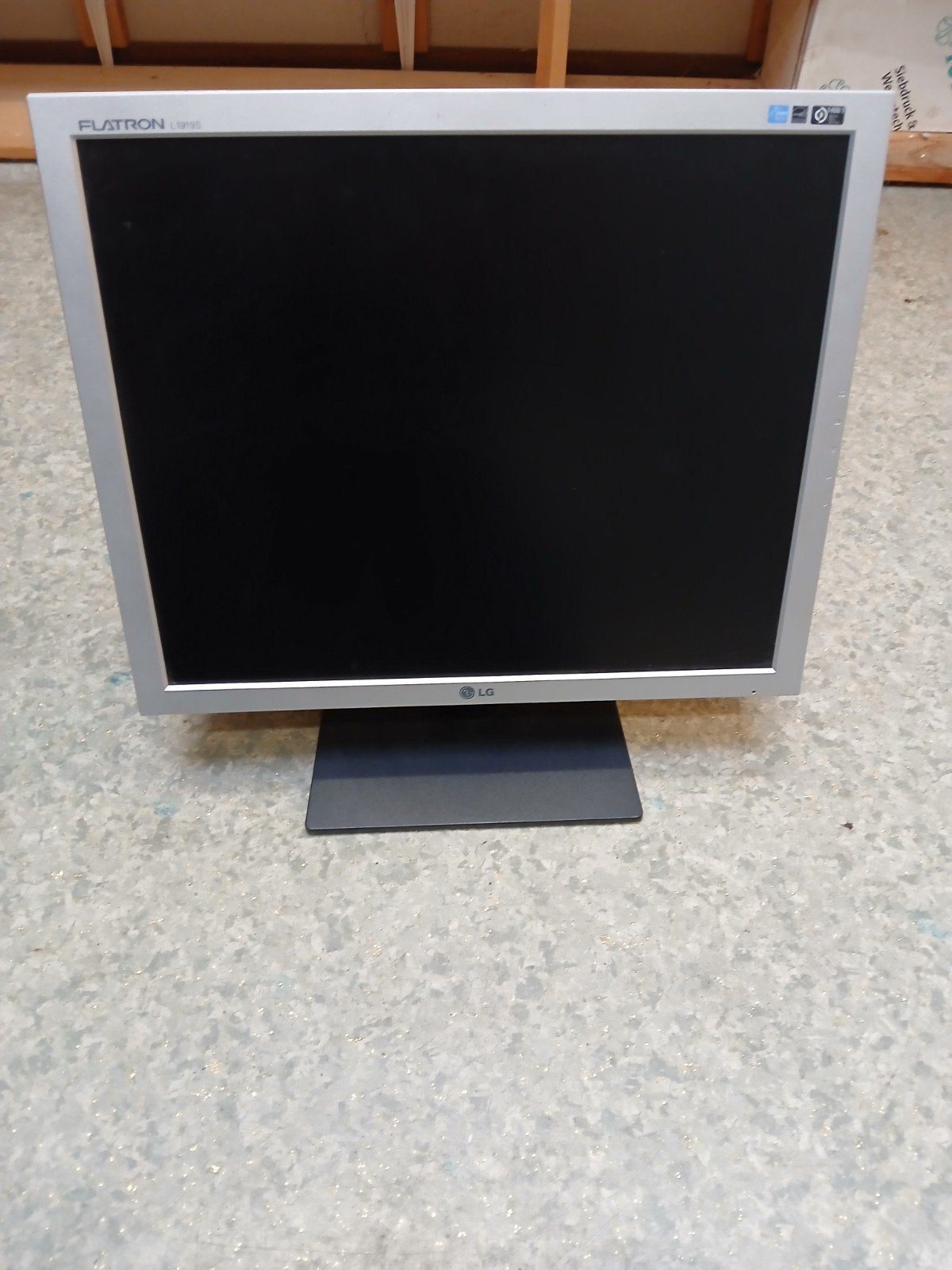 LG Flatron L191AS, Ophalen, IPS, Zo goed als nieuw, LG