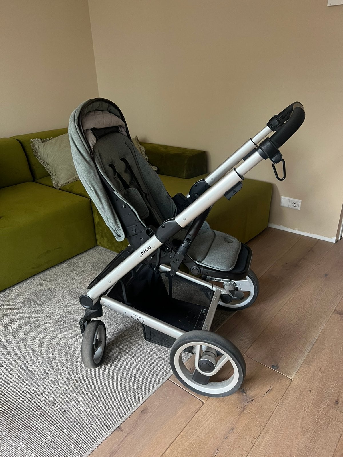 Mutsy iGO kinderwagen, Kinderen en Baby's, Buggy's, Ophalen, Zo goed als nieuw, Voetenzak