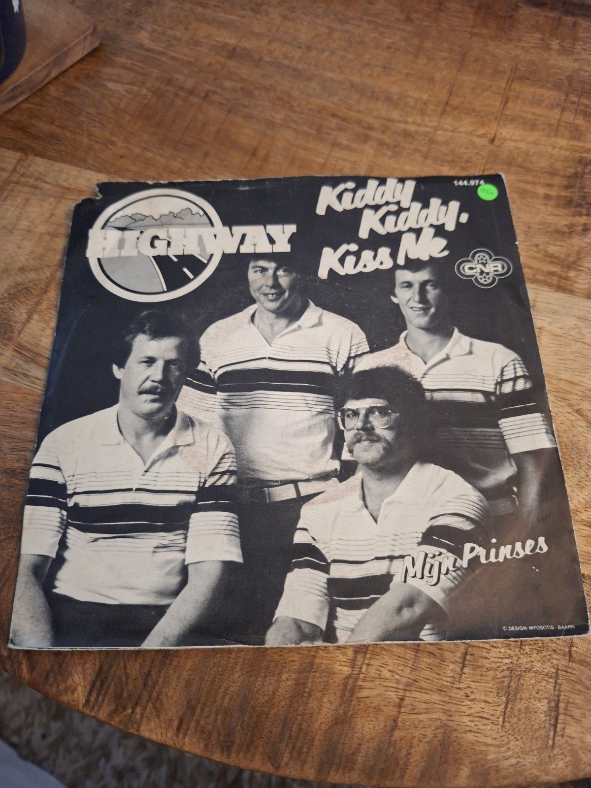 highway  / kiddy kiddy kiss me, Ophalen of Verzenden, Zo goed als nieuw, Nederlandstalig