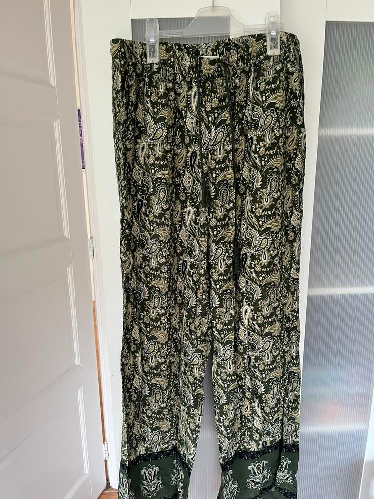 Mooie zomer broek City Life M, Kleding | Dames, Ophalen of Verzenden, Zo goed als nieuw, Lang