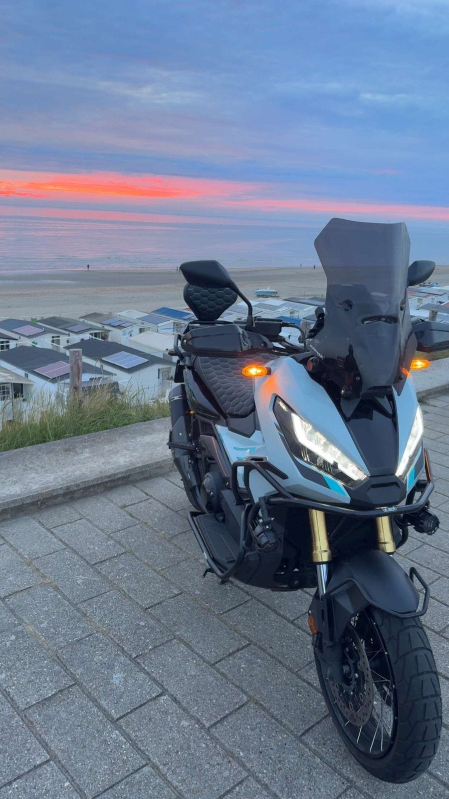 Honda X-ADV 750 2024 Full Option | pico blue |Akrapovič+klep, Ophalen of Verzenden, Gebruikt