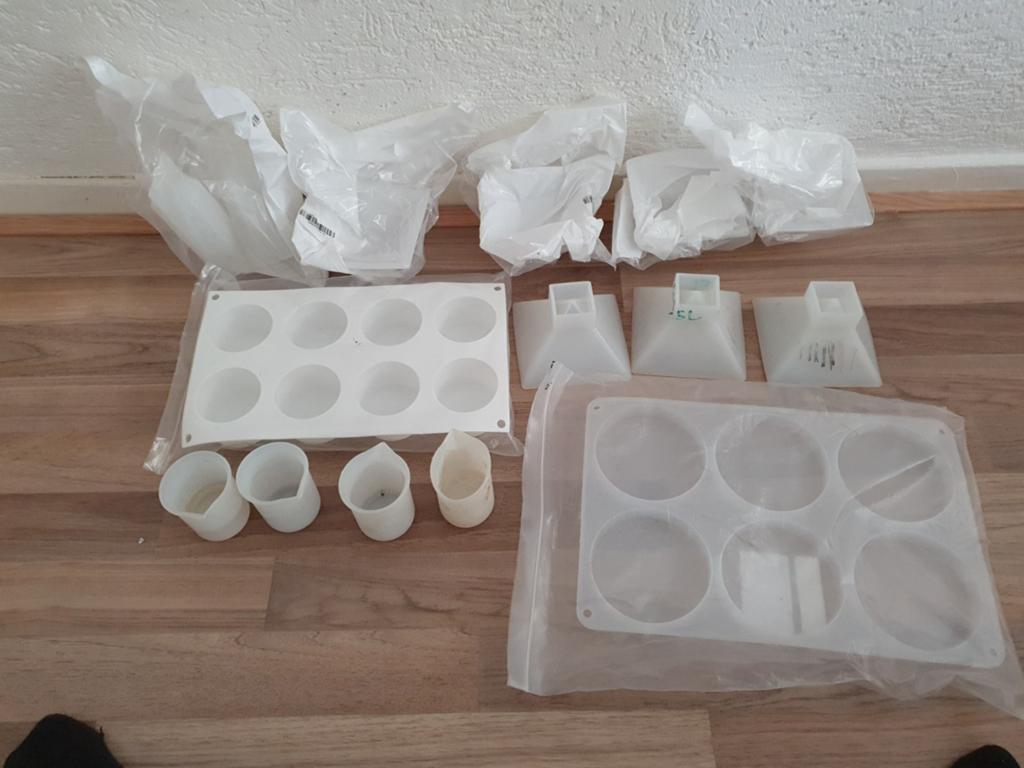 Siliconen mallen en kopjes nieuw en gebruikt, Ophalen of Verzenden, Nieuw, Wit