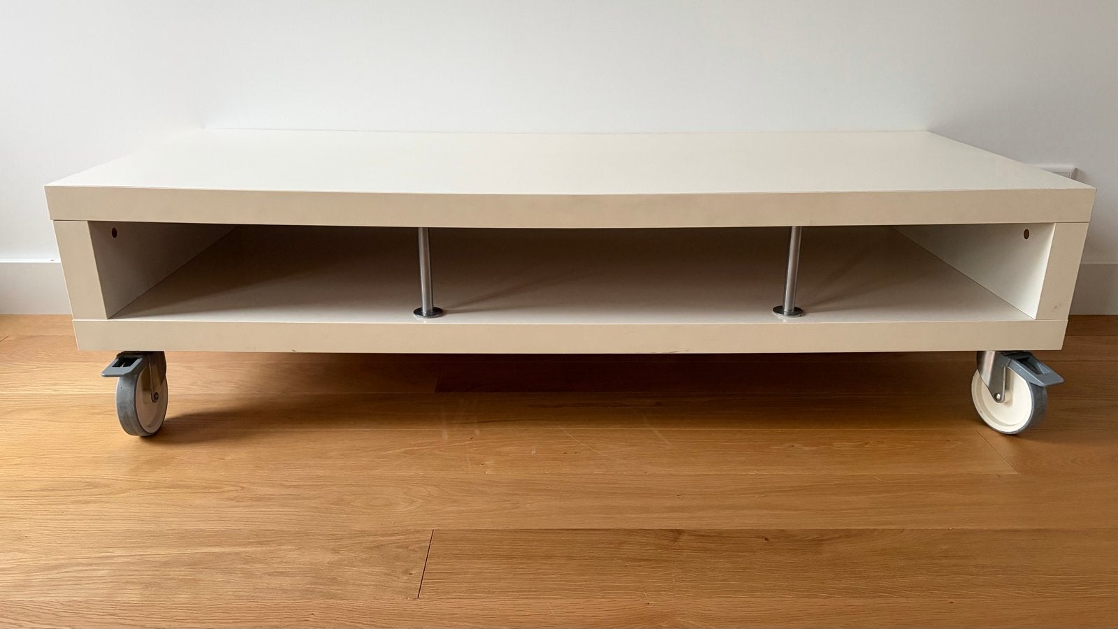 IKEA LACK White TV Stand on Lockable Wheels – 149 cm, Ophalen, Overige materialen, Gebruikt, 100 tot 150 cm