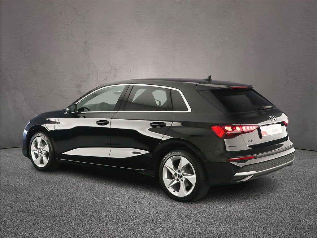 Audi A3 Sportback 40 TFSI e Advanced edition | Trekhaak | Fu, Auto's, Audi, Stof, 4 cilinders, 150 min, Bedrijf