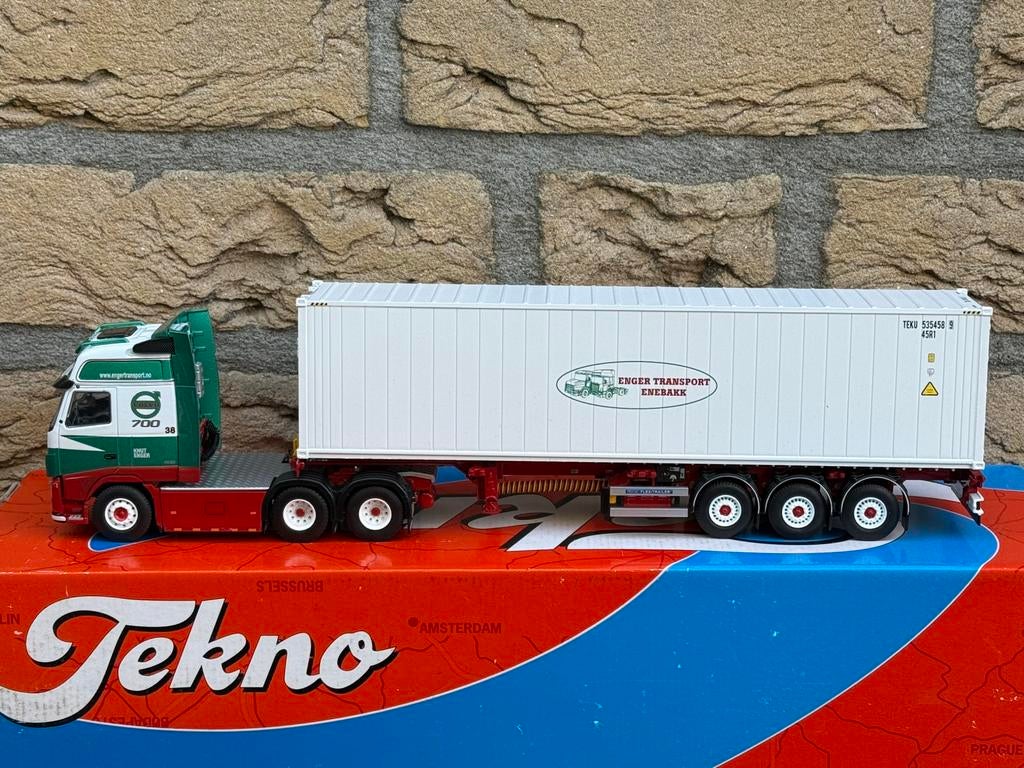 Tekno Knut Enger Volvo FH 700 koel container in doos, Ophalen of Verzenden, Zo goed als nieuw, Bus of Vrachtwagen, Tekno