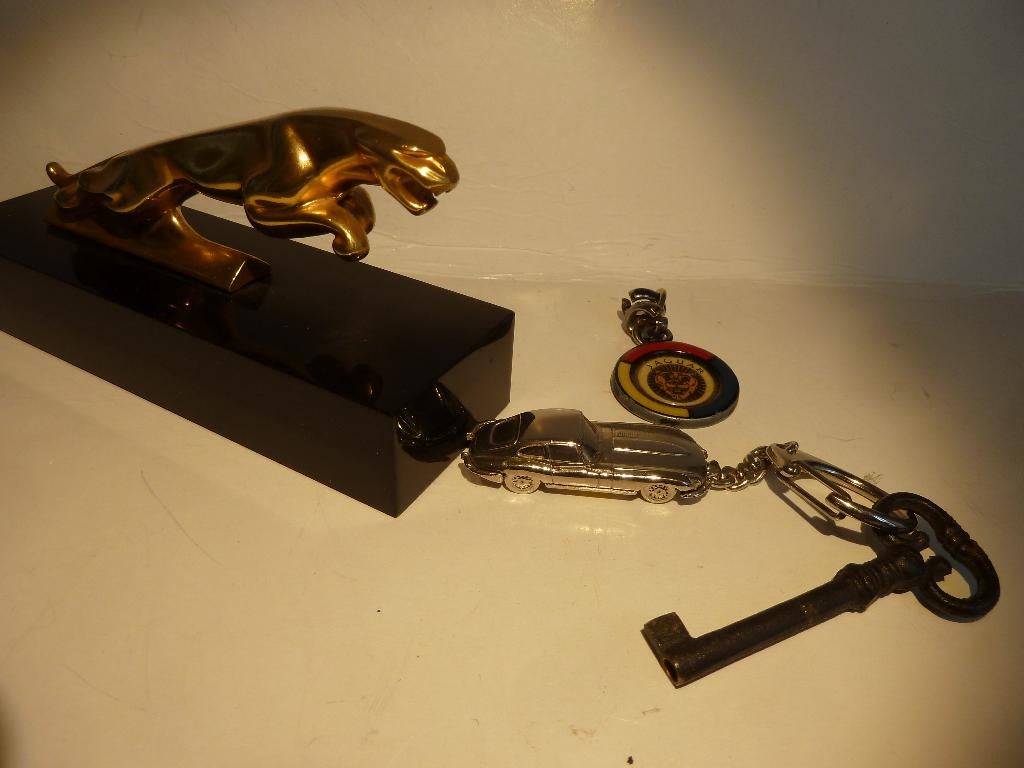 JAGUAR E - TYPE : 2 X SLEUTELHANGER, Ophalen of Verzenden, Nieuw, Merk