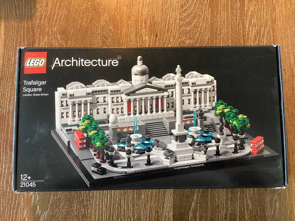 LEGO Architecture 21045 Trafalgar Square, Ophalen, Zo goed als nieuw