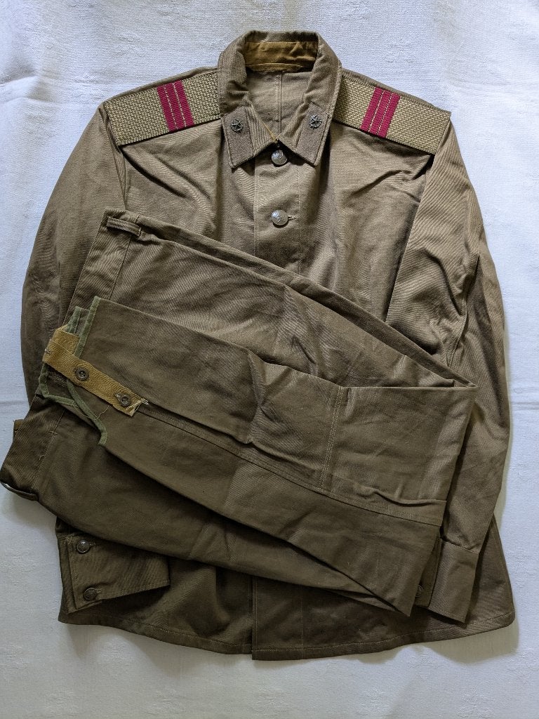 Russisch uniform jas + broek onderofficier MVD VV USSR NKVD, Ophalen of Verzenden, Landmacht, Duitsland, Kleding of Schoenen