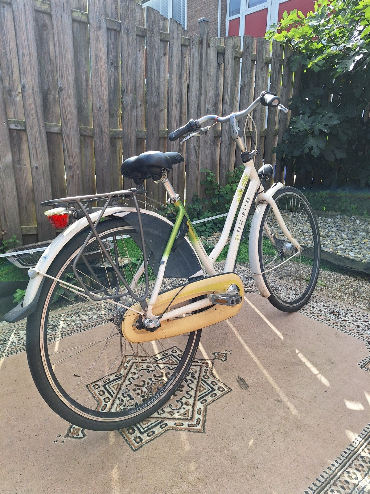 gazelle damesfiets 28 inch 49 cm

zie foto's, 47 tot 50 cm, Ophalen of Verzenden, Zo goed als nieuw, Versnellingen