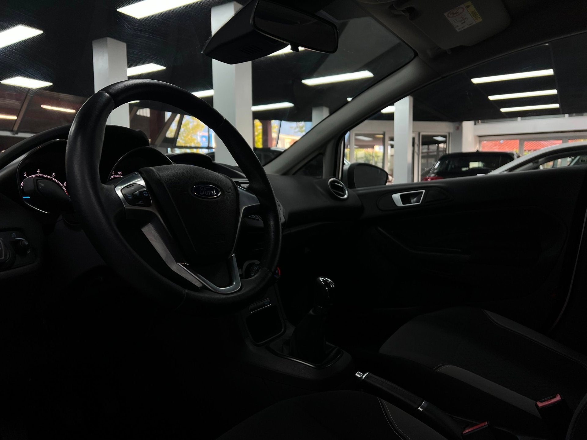Foto 12 van Ford Fiesta 1.0 Airco | Parkeersensoren | Led