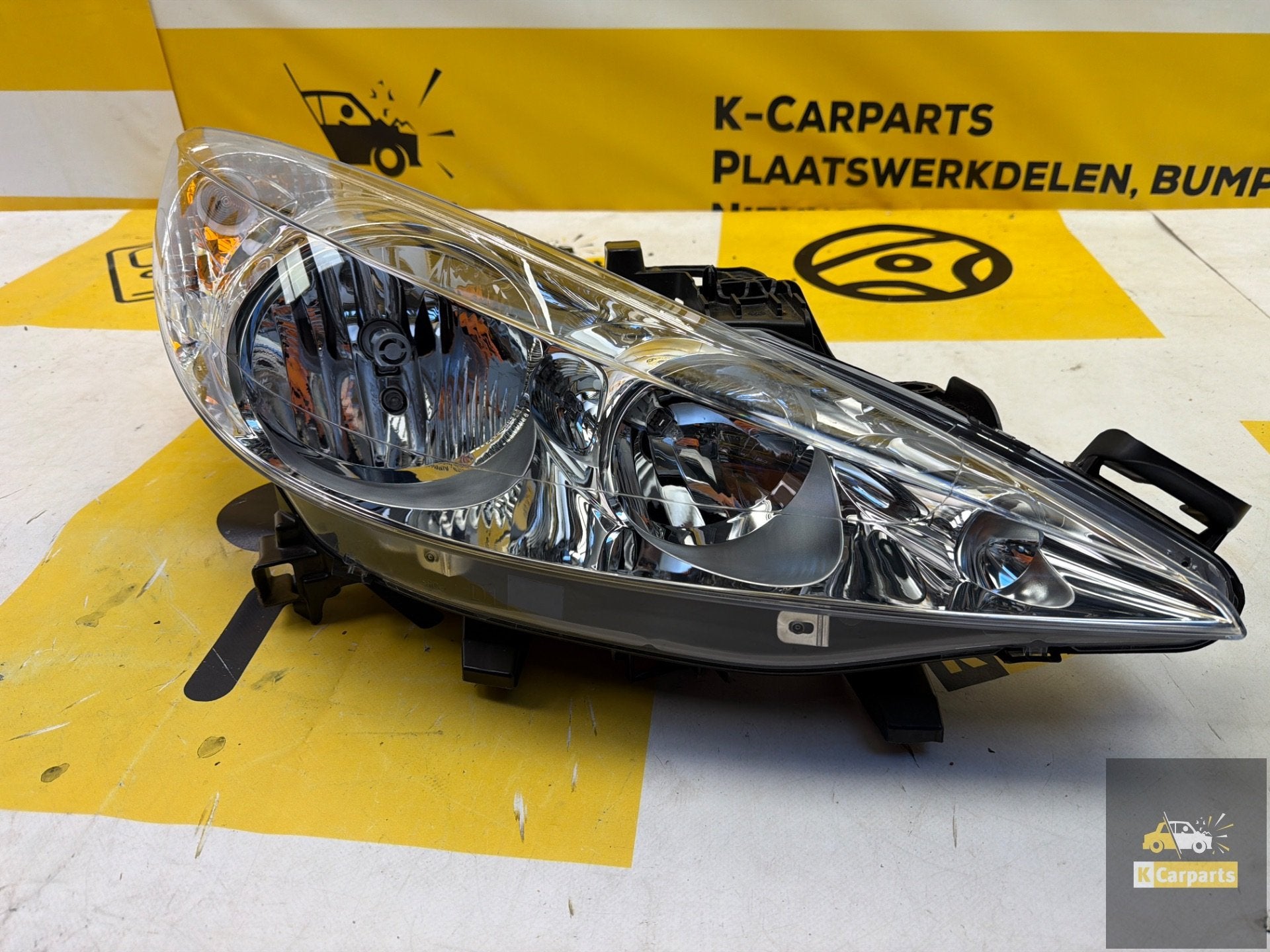 Peugeot 207 Rechts Koplamp origineel 89900879, Auto-onderdelen, Taurusavenue 1
2132 LS  Hoofddorp, NL, Gebruikt, Contact.group@renault.com