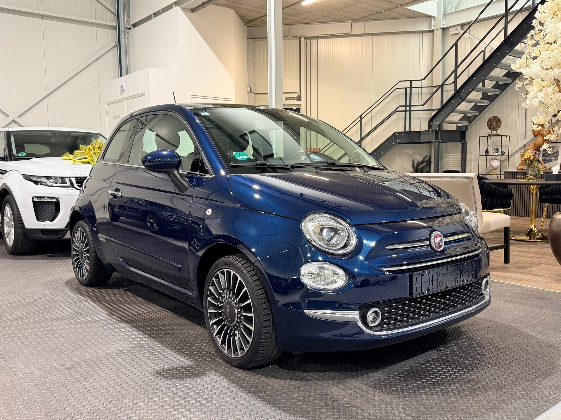 Fiat 500 1.2 Lounge -Tamno Playa Metallic., Auto's, Fiat, Gebruikt, Leder en Stof, 23 km/l, Bedrijf