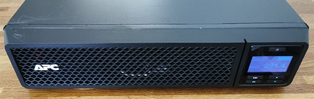 UPS APC SRT1000RMXLI-NC 1.000 Watt | AP 9631 | rack rails, Computers en Software, Noodvoedingen (UPS), Ophalen, Zo goed als nieuw