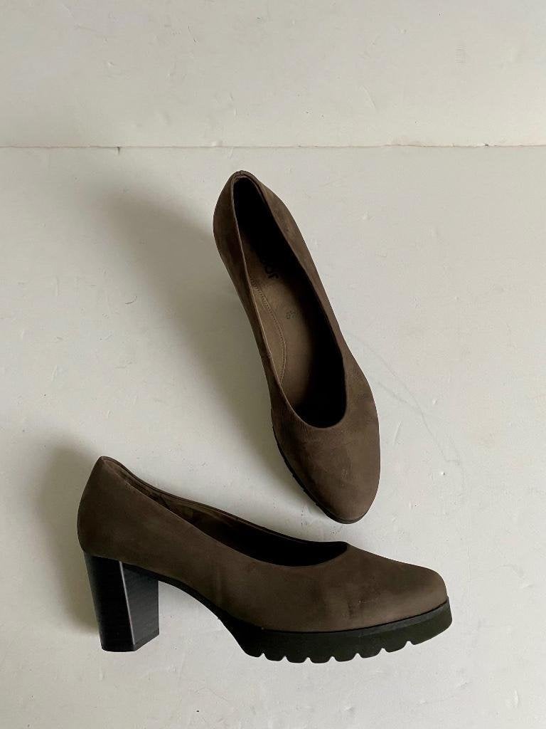H941 Gabor maat 38,5=5,5 pumps schoenen hak bruin, Bruin, Gabor, Ophalen of Verzenden, Zo goed als nieuw
