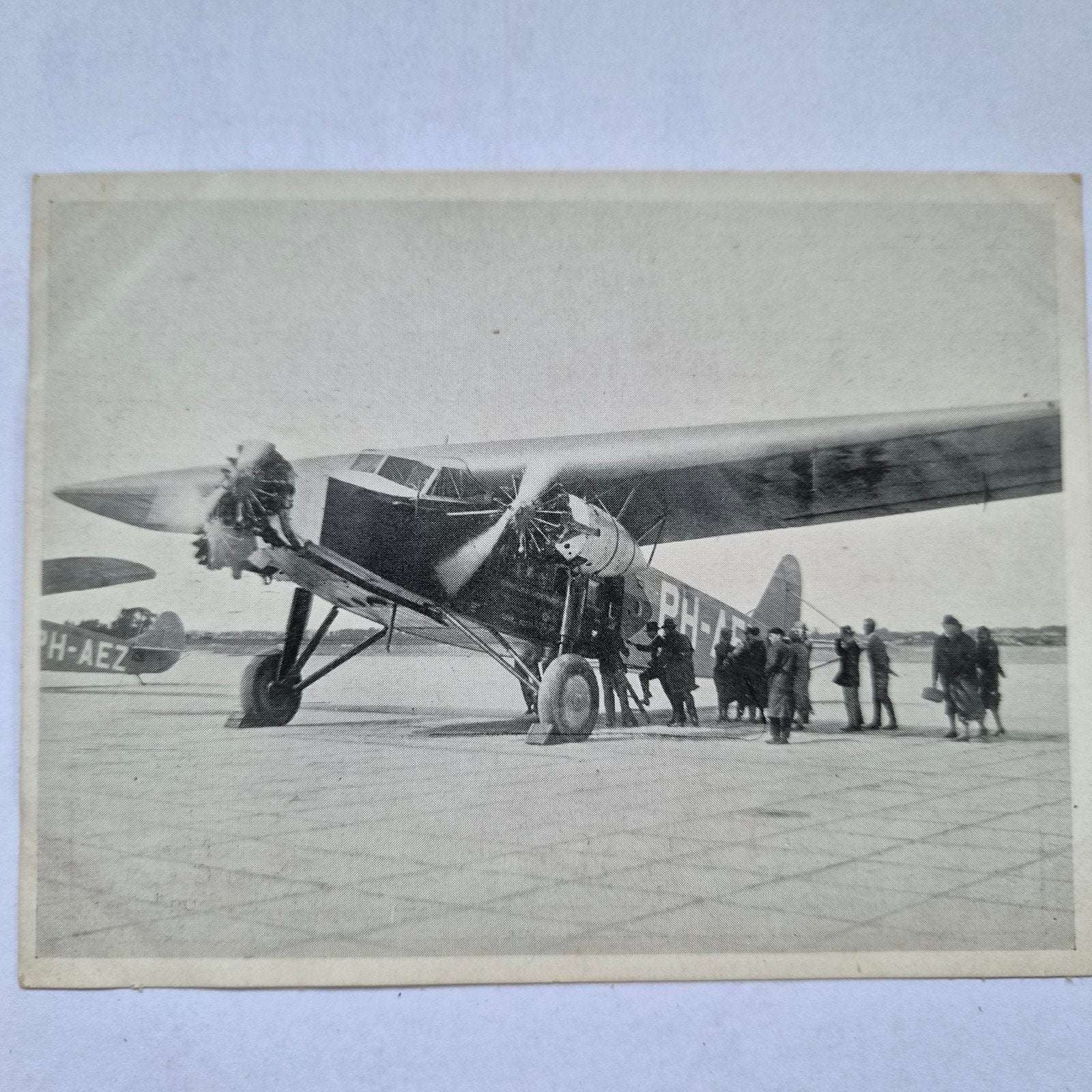 foto Holland-Indië-vlucht 'De Leeuwerik' (1930s), Verzenden, Foto, Zo goed als nieuw, Voor 1940