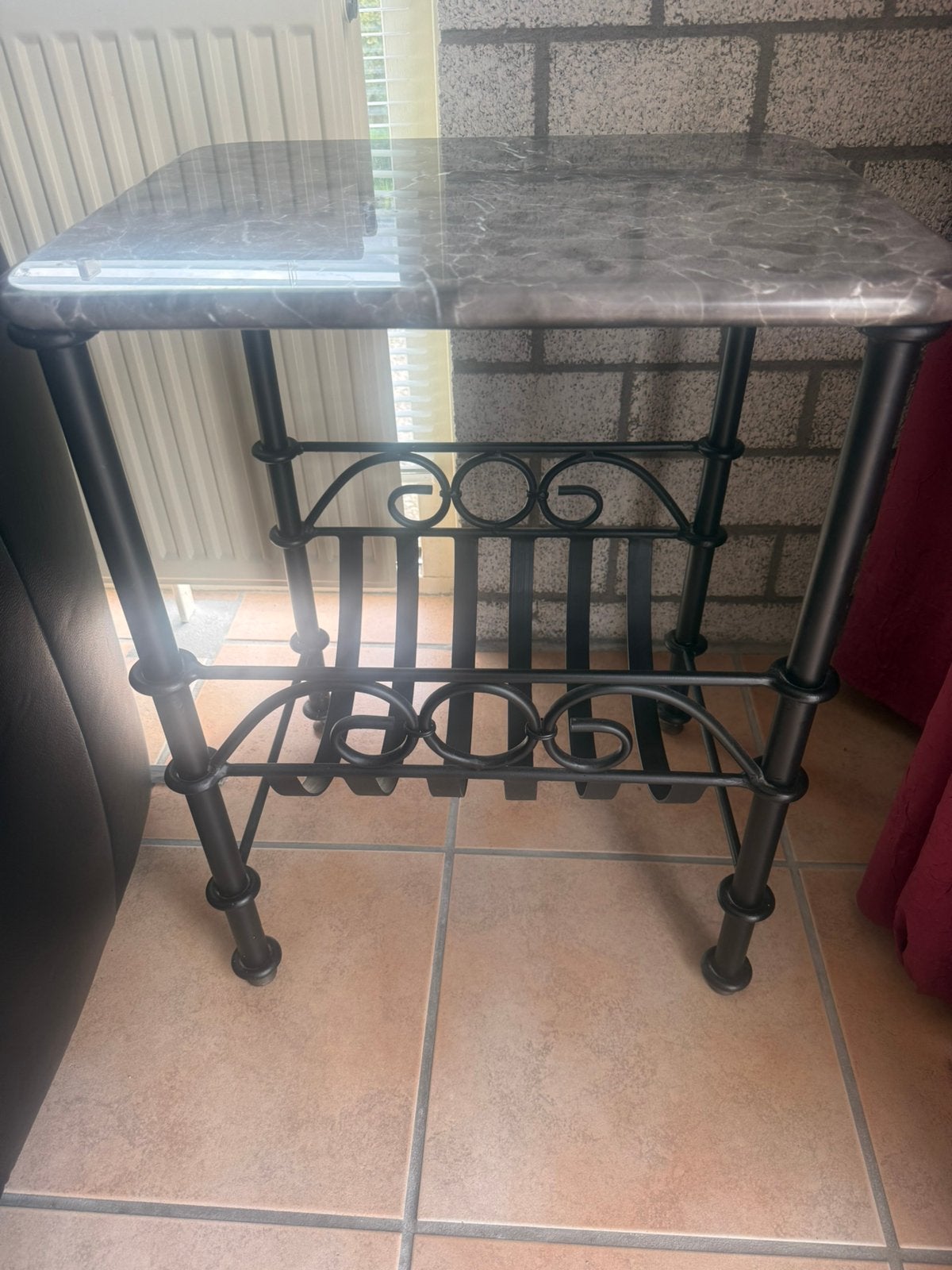 Smeedijzeren wijntafel / wijnrek met marmer blad, Ophalen of Verzenden, Zo goed als nieuw, Metaal