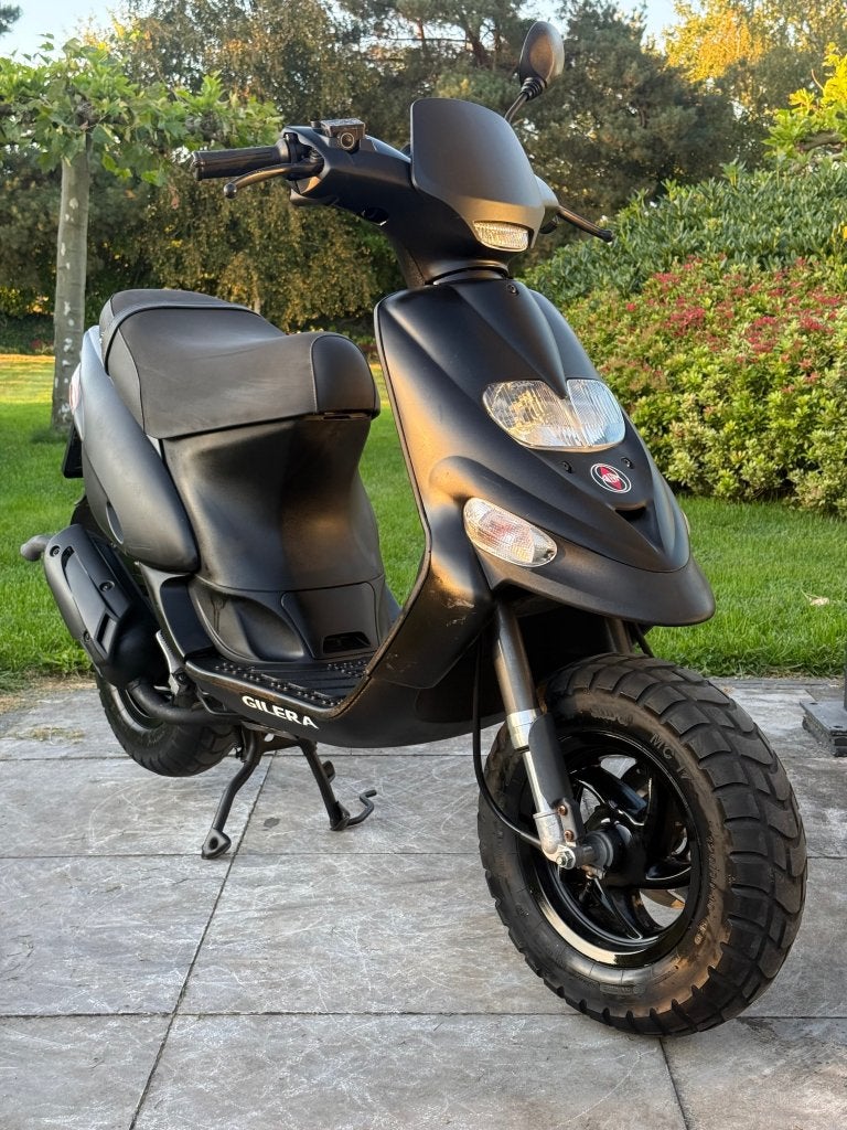 ⭐Gilera stalker 50cc 2 takt a1 mat zwart uniek! NIEUWSTAAT⭐️, Motoren, Bedrijf, Niet ingevuld, Niet ingevuld, Niet ingevuld