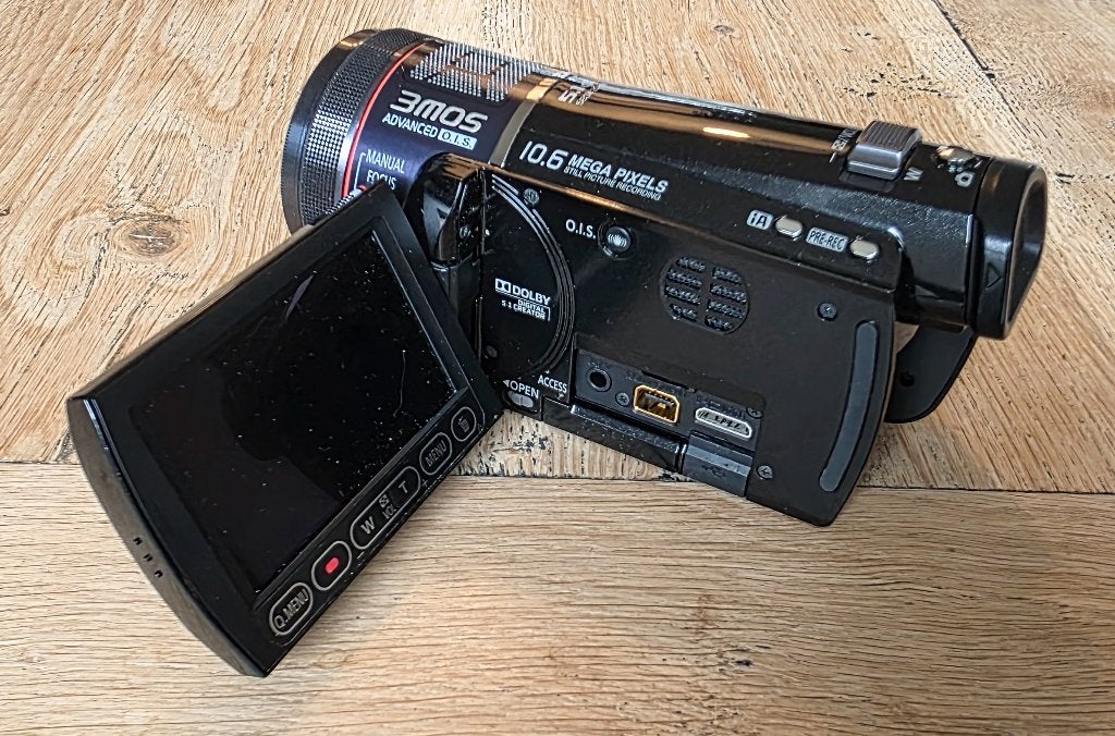 Videocamera panasonic, Panasonic, 20x of meer, Ophalen of Verzenden, Zo goed als nieuw