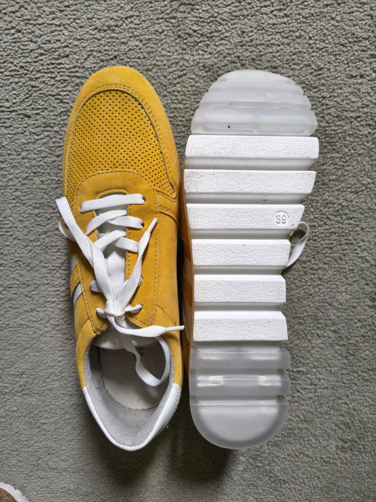 Tamaris Gele Suède Sneakers Maat 39, Kleding | Dames, Tamaris, Geel, Nieuw, Ophalen of Verzenden